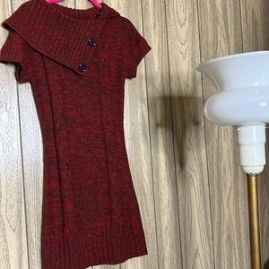 LOVE CHANGE WOMANS REDDISH WITH BLACK  SWEATER DRESS